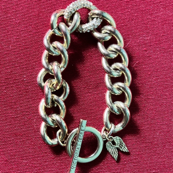 Victoria’s Secret Chain Link Bracelet - Picture 2 of 10